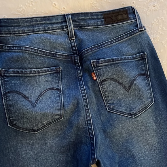 Levi’s high rise skinny - Picture 4 of 4